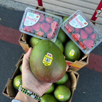 Mango Box + Organic Strawberries